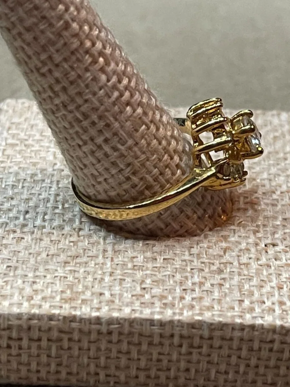 Vintage 80s Gold Plated Thailand Cubic Zirconia Swirl Cluster Cocktail Ring Size